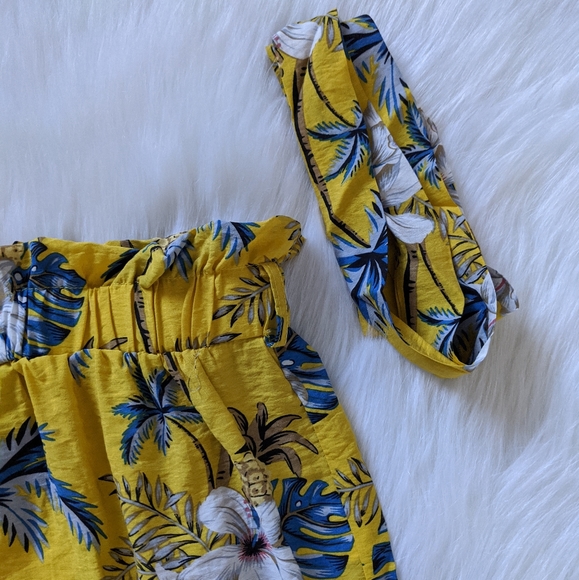 Yellow tropical print shorts with tie belt - Picture 3 of 5